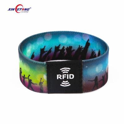 China Waterproof / Waterproof Access Control 13.56MHZ 1k RFID Elastic Wristband For VIP Keys Payments for sale