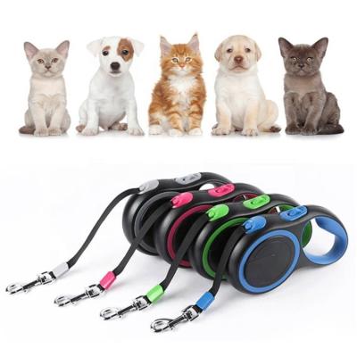 China 3M Automatic Retractable Dog Leash Tangle Free Dog Walking Leash Sustainable Resistant for sale