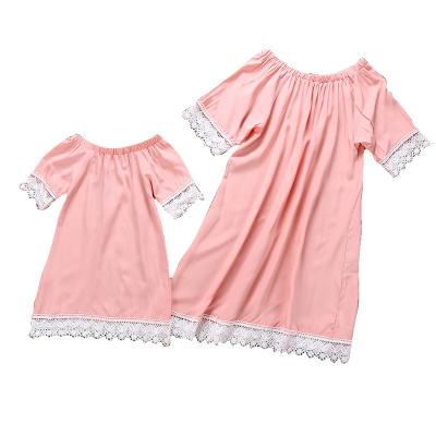 China Matching Mommy and Me Casual Outfits Mother Daughter Mother Daughter Anti-pilling Family and Kids Boat Neck Lace Matching Outfits for sale