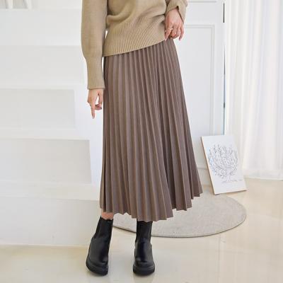 China 2022 New Style Fashion Breathable Elegant Anti-Static Solid Color Euphoria Chiffon Formal Midi Length Skirt Women's Pleated Skirt for sale