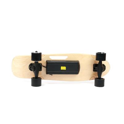 China 7 Wield 2022 Maple Safety Electric Skateboard With Single Motor Brushless Longboard for sale