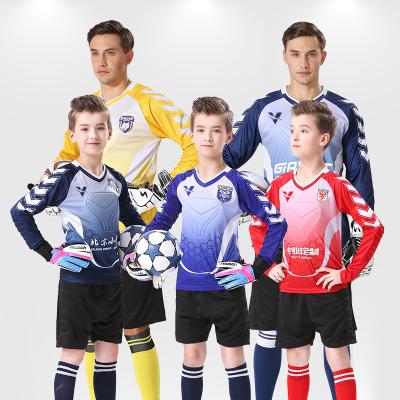 China Breathable Kids Soccer Goalkeeper Jerseys Boys Soccer Goalkeeper Uniforms Protective Safty Training Sleeves Long Tracksuit For Kids for sale