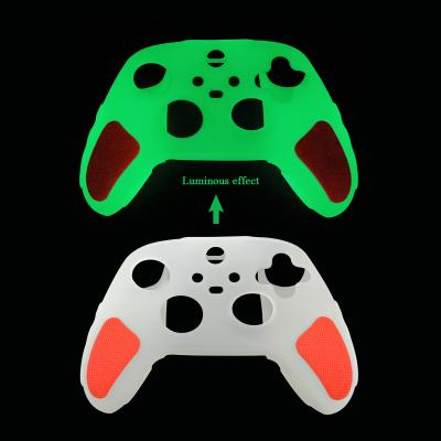 China lichtgevende tweekleurige siliconen behuizing voor Xbox X/S controller Glow in the dark Te koop