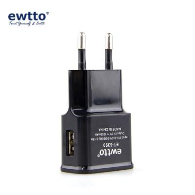 China Ewtto ET-E6930 EU Plug Charger AC100-240V Safe Wholesale Mobile Fast Charging Mobile Phone Charger for sale