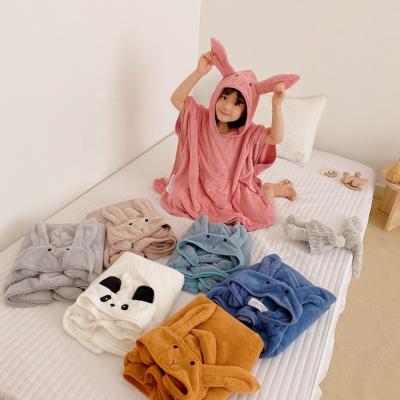 China High Quality Organic Hooded Towel Cotton Bathrobe Animal Kids Safe For Children Kids Beach Surf Poncho for sale