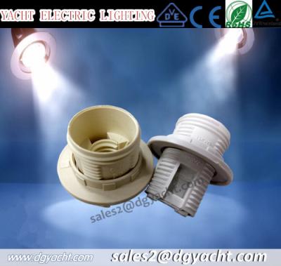 China Plastic Screw Ceiling Lamp Holder Edison Screw E14 Bulb Socket With Fix Ring for sale