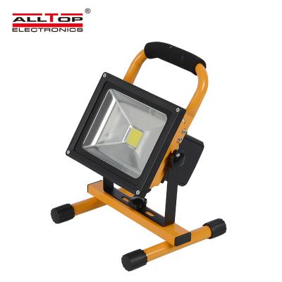 China Aluminum Alloy Emergency Outdoor Portable Work Light 20W LED Rechargeable Flood Light for sale