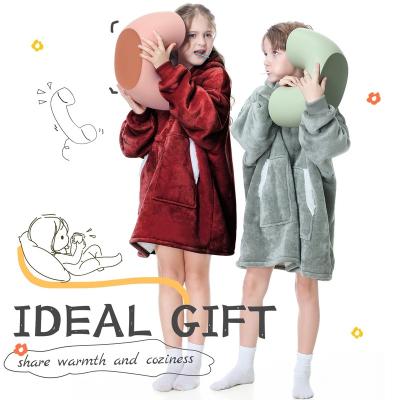 China Customized Oversized Warm Sale Sherpa Anti Dust Mite Sweatshirt Hoodie Blanket High Quality Fleece Warm Wearable Blanket Plush For Kids for sale