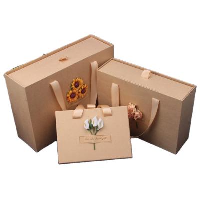 China Large Recyclable Luxury Paper Set of Ggift Cardboard Folding Cardboard Suitcase Gift Boxes for sale