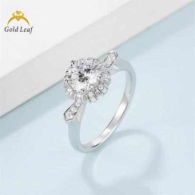 China Goldleaf Jewelry Fine 925 Sterling Silver Moissanite Stone Moissanite Ring for sale