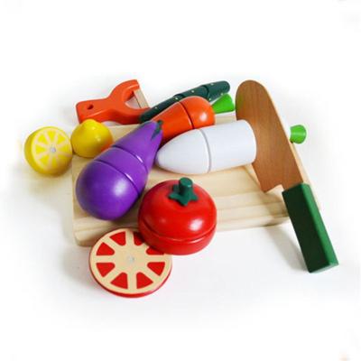 China Eco-friendly Material Children's Wooden Magnetic Fruit Toy Pretend Play Kitchen Set To Simulate Fruit Vegetable Toy for sale