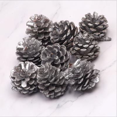 China Christmas Series 2021 New Christmas Series Decorate Christmas Tree Pine Cone Pendant For People for sale