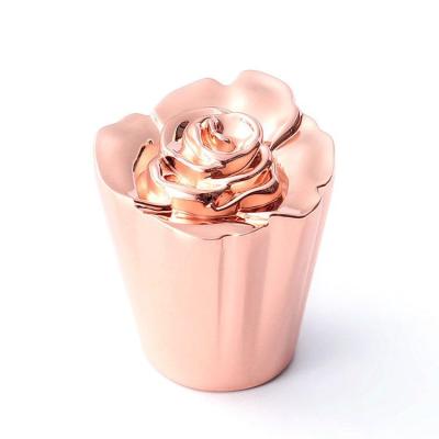 China OEM ODM Design Zamac Rose Flower Perfume Cap Lid Bottle Cover Gold for sale