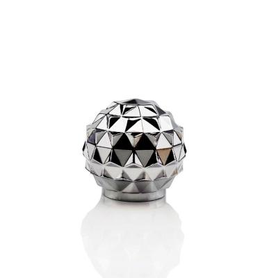 China Silver Zinc Alloy Perfume Cap Fully Polished Mirror Finish Good Tightness for sale