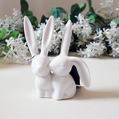 China Guanhong Rabbit Bunny Ring Holder Jewelry Trinket Tray Wholesale Ceramic Tower for sale