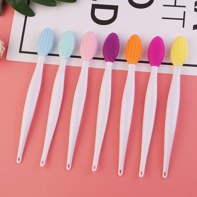 China Durable Silicone Exfoliating Lip Brush Tool Double Sided Soft Lip Brush For Smoother Lip Appearance for sale