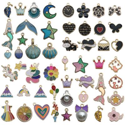 China Factory Price CLASSIC Custom Charms For Necklaces Pendants Bracelets Fashion Enamels Black Girl Charms for sale