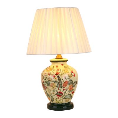 China Eye care Chinese style flower and bird pattern table lamp hotel table lamp ceramic switch knob for sale