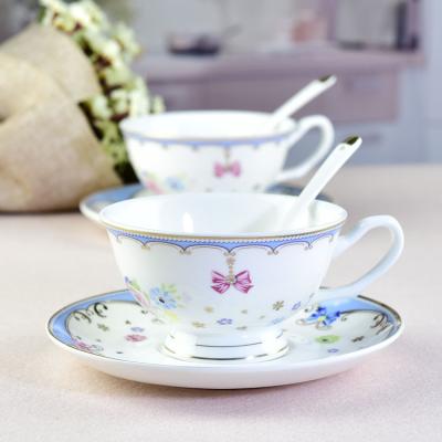 China Viable Wholesale Bone China Cup and Saucer, Ceramic Tea and Coffee Cup Set for sale