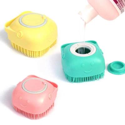 China Sustainable Multi-Function Pet Bath Brush 2 In 1 Cat Hair Grooming Cleaning Tool Soft Silicone Pet Dog Shower Comb Massage Supplies for sale