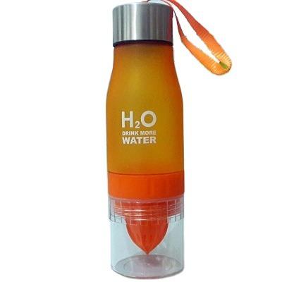 China Viable Fruit Water Bottle With Infuser Lemon 650ml Juice Fruit Water Bottle Infusion Drinkware For Outdoor Portable Shaker for sale