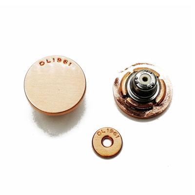 China Custom Dry Cleaning Fashion Alloy Metal Button For Garment for sale