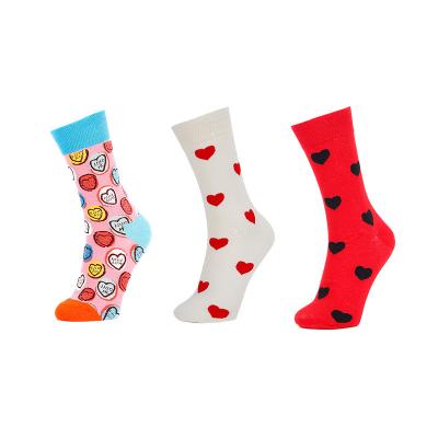 China Wholesale Happy Female Calcetines Supplier Calcetines Love Print Socks Cute Girl Heart Sporty Low MOQ Women's Socks Cotton for sale