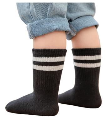 China QUICK DRY Custom Sporty Soft Kids Black Tube Sock Crew Men's Organic Cotton Sports Socks Baby Socks for sale