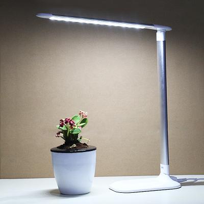 China Commercial Office Modern High Quality Study Lamp Touch LED Desk Light for sale