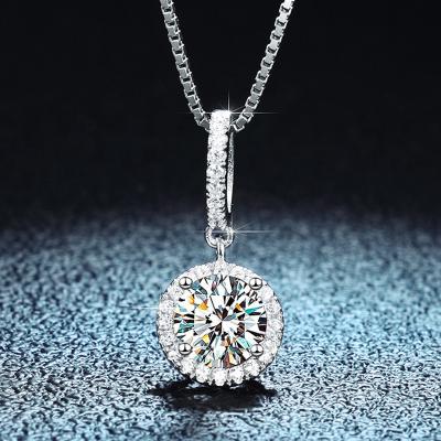 China Halo E-Co Design Friendly Classic Diamond Choker Gold Jewelry 6.5mm 1CT Moissanite Top Quality Custom Pendant for sale