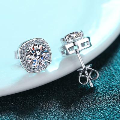 China E-Co Best Gift Friendly Luxury Solid 1CT 18k White Gold Moissanite Earring Cushion for sale