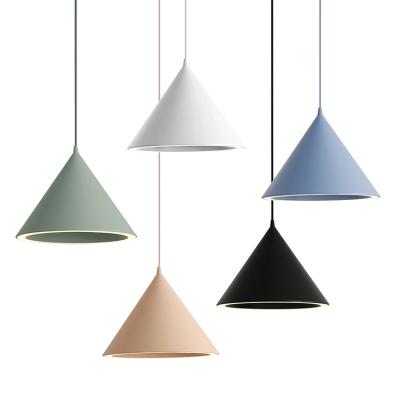 China Nordic colorful pendant light home/hotel/restaurant/bar/living room metal shape LED candle light for restaurant for sale