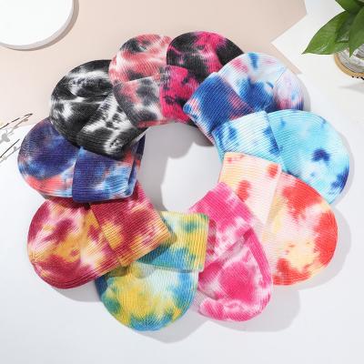 China COMMON Custom Logo Fashion Color Tie Dye Beanie Winter Knit Dynamic Youth Beanie Hats Tuque For Cold Weather Toques Frame Melon Covers Beenies for sale