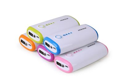 China Travel Mobile 18650 USB Power Bank with V8 Cable Charger , 5600mAh for sale