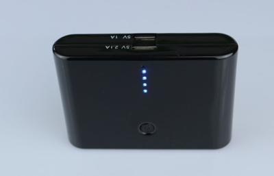 Κίνα Μαύρη τράπεζα 18650 δύναμης 15000mah διπλή USB μπαταρία λίθιου για το κινητό τηλέφωνο προς πώληση