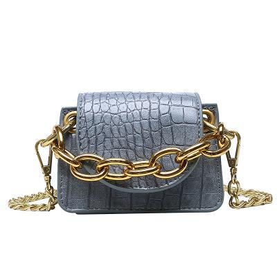 China Fashion Metal Chain Cross - Body Bag Crocodile Pattern Women Mini Handbags Ladies Shoulder Messenger Bag Small Waist Bag for sale