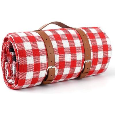 China Large Waterproof Light Duty Fleece Picnic Covers with Faux Leather Carrier Handles and Waterproof Lining for Outdoor Picnics, Beach and Camping for sale