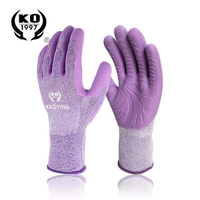 China PE Material Protection Anti-smash Tape Work Gloves Shock Resistant Breaking Protective Working Gloves for sale