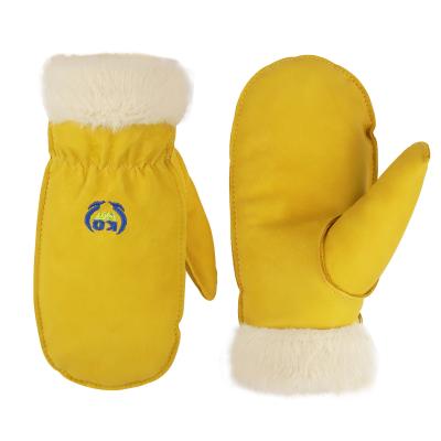 China Hot Sale Winter Yellow Fashion Waterproof Skiing Waterproof Hand Windproof Gloves for sale