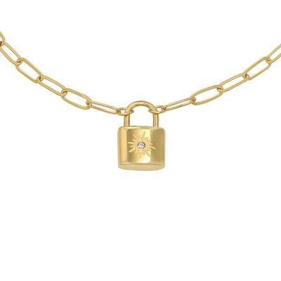 China Hiphop Gemnel 2021 Latest Fashion Mini Lock 18 Carat Gold Diamond Brass Tasty Sparkle Lock Pendant Necklace For Woman for sale