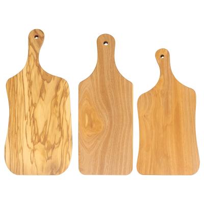 China Sustainable Reversible Solid Olive Wood Cutting Board Customized Sushi Cheese Serving Pallet With Hanging Hole for sale