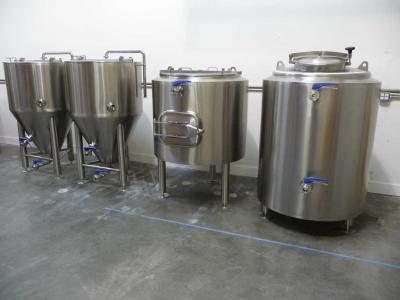 China Draft beer brewing equipment, 300 L micro brewery for pub sale, fresh beer machine of pub for sale