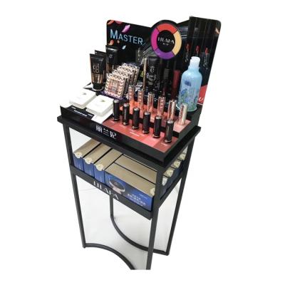 China Modern Customized Lipstick Beauty Product Retail Store Cosmetic Fitting Display Stand for sale