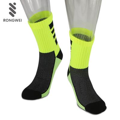 China Best quality hot sale wholesale antibacterial sports socks for basketball running for sale