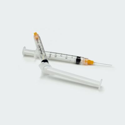 China Disposable Clinic Safety Auto-Disabled Syringe With Needle For Single Use for sale