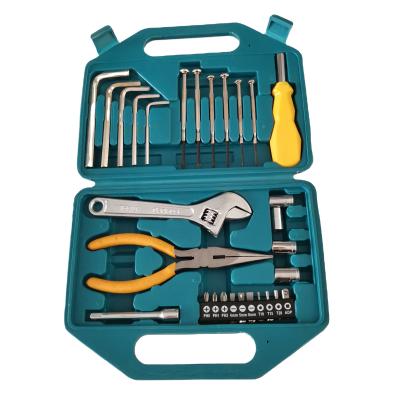 China Factory Making Various Wrenches Repair Tools Socket Wrench Set Tool Kit 2047 for sale