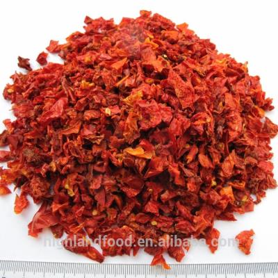 China New dry culture dried dehydrated tomato flakes for sale