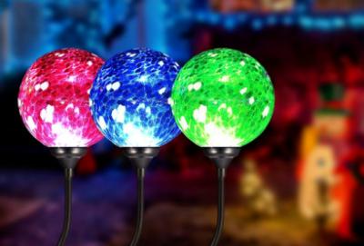 China 4500K - 5500K Solar Ball Lights / Solar Powered Crackle Glass Globe Lights for sale