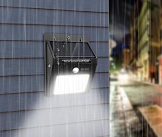 China Luz solar impermeable del sensor de la seguridad de la radio para el jardín/la yarda/cerca en venta