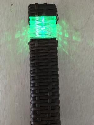 China As luzes solares do jardim da cor branca, cargo solar exterior do Rattan iluminam IP44 à venda